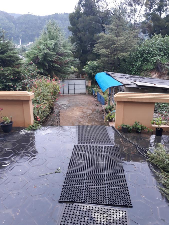 Hotel Rainyfreindz Nuwara Eliya Exterior foto